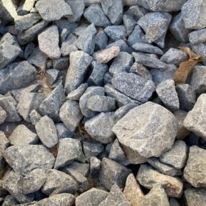 Scoop Gray Gravel 1-1/2" - Image 1
